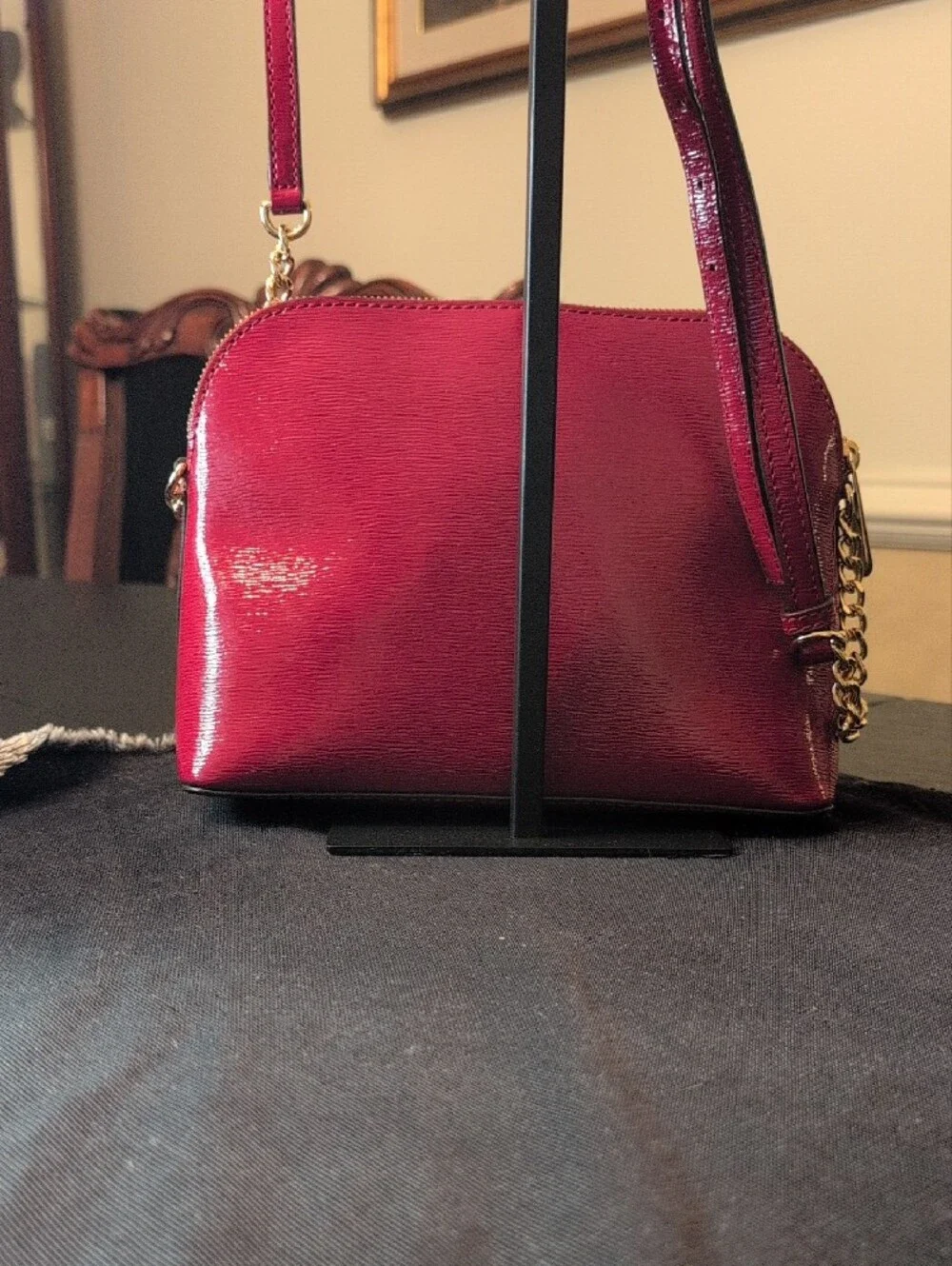 Michael Kors Cindy Large Dome Crossbody Bag.   NWOT